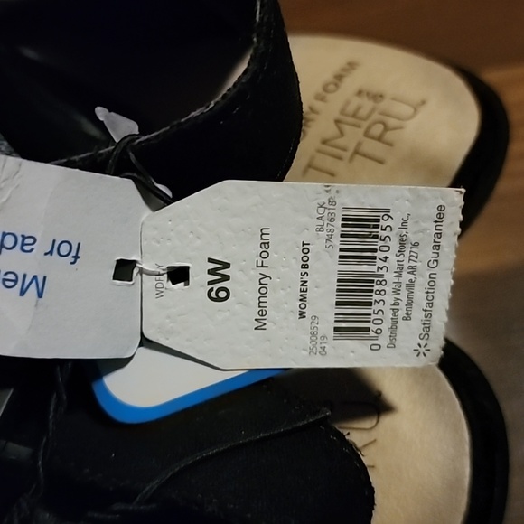 Time and Tru Black Boots Size 6W - Picture 5 of 5